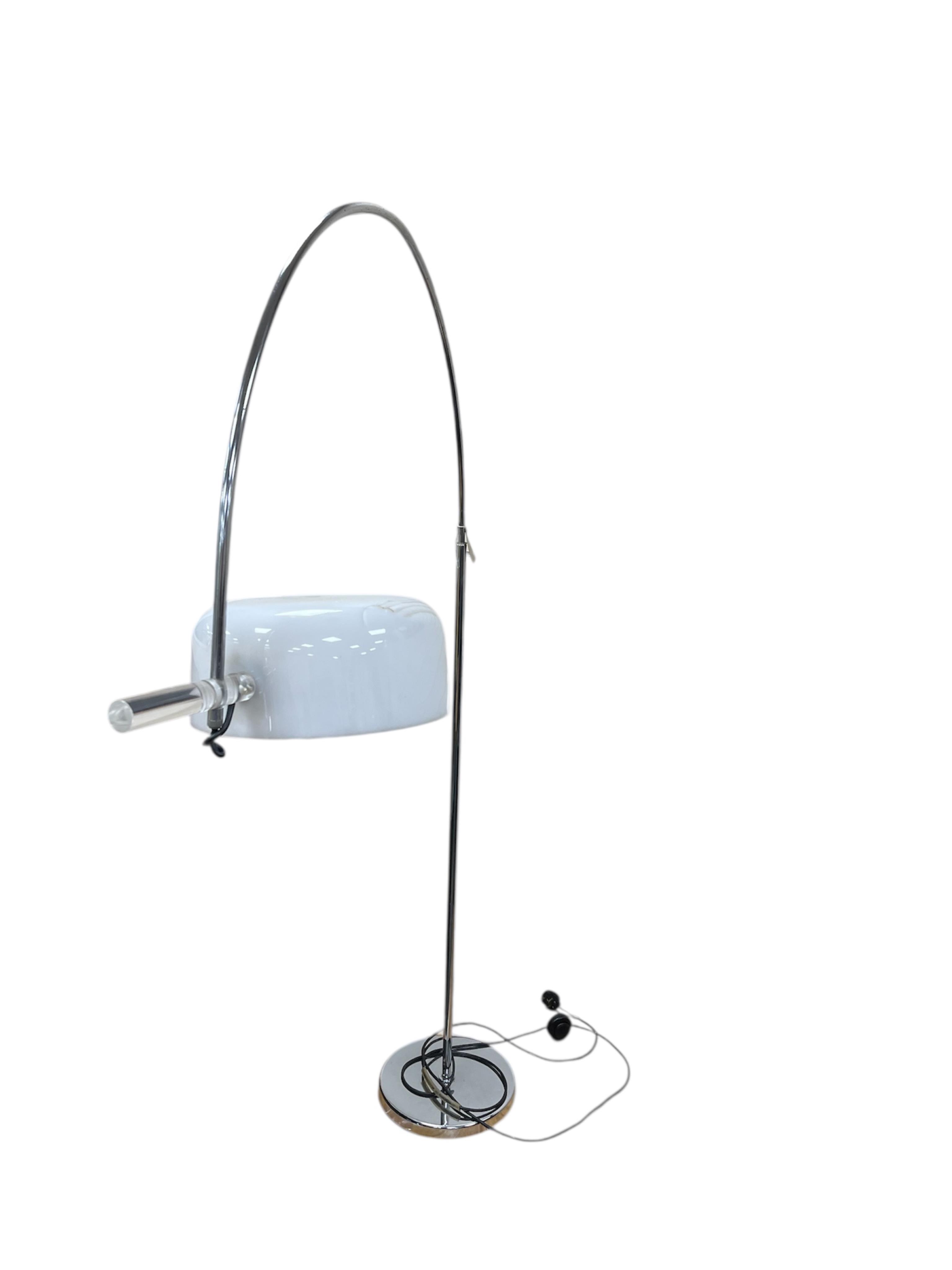 A vintage chrome plated metal floor lamp by Raak Amsterdam, 1964-70 GEPO, height 174cm